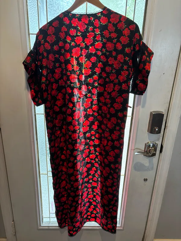 Red rose robe Size XL - Image 3