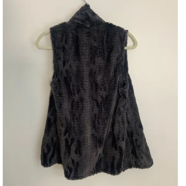 Vine‎ Street USA Faux Fur Vest size small - Image 3