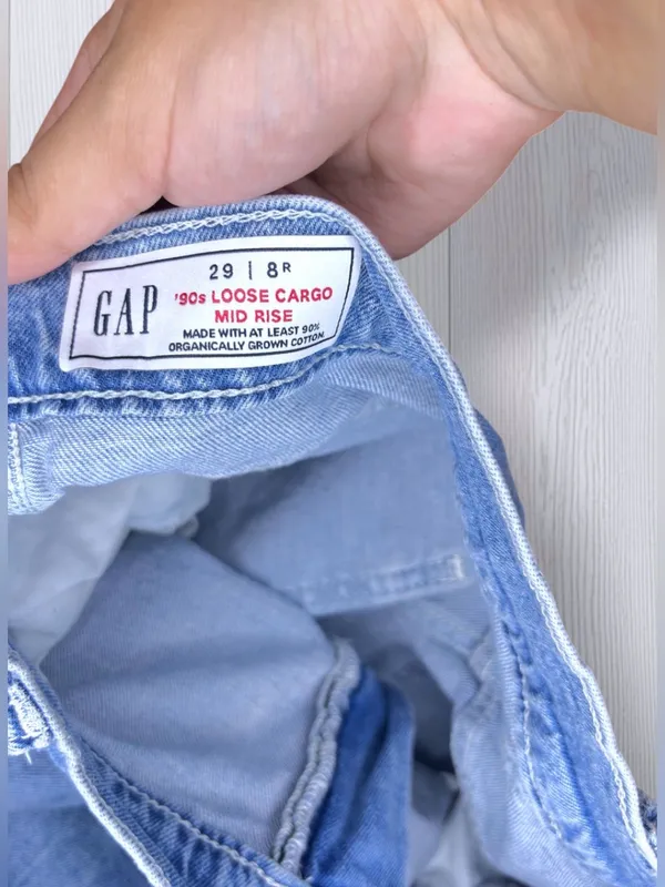GAP '90s Womens Loose Cargo Jeans – Light Wash Mid-Rise Utility Denim – Size 29 - Image 7
