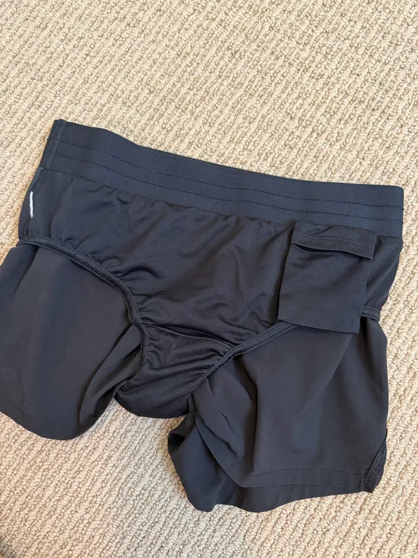 Gap Fit 3 inch Running Shorts in Black - Image 5