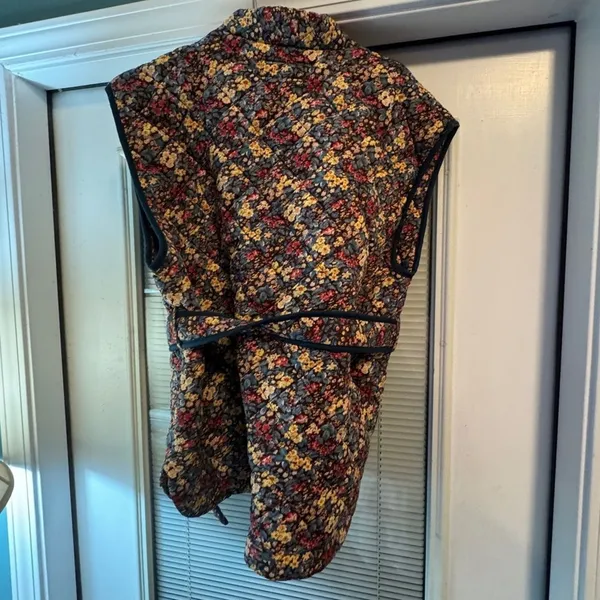 BLANK NYC Quilted In Bloom Wrap Belted Jacket Vest Size M New w Tag MSRP $98 SOO - Image 10