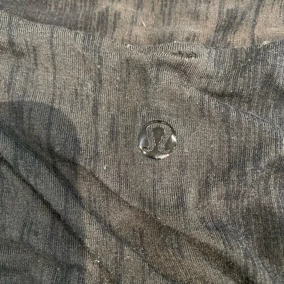 Lululemon‎ Black Tank Top Size Medium - Image 3