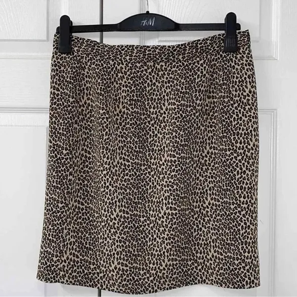 Petite Sophisticate Skirt Brown & Tan Set(Size Medium) - Image 4