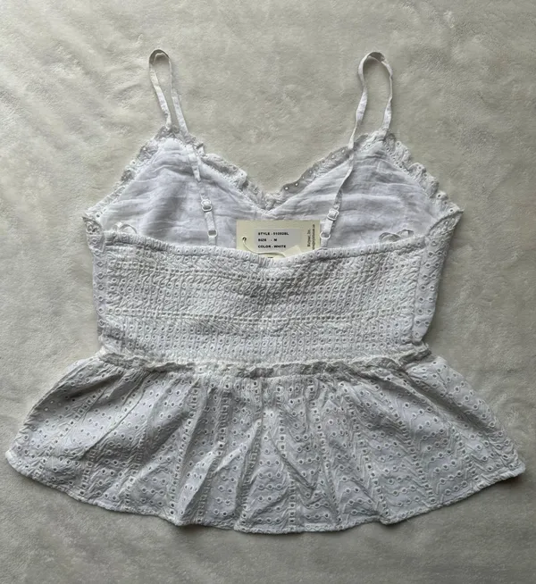 Sim & Sam Cropped Tank Top Blouse - Image 3