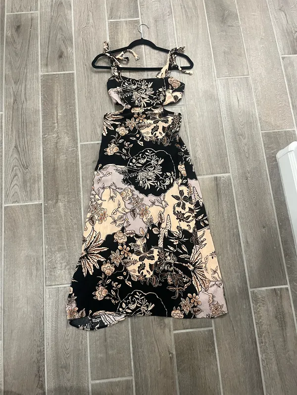 VICI Maxi Dress - Image 2