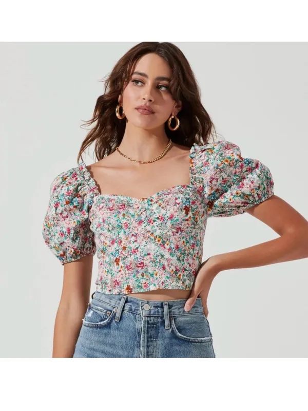 ASTR the Label Floral Puff-Sleeve Cropped Top Size Small - Image 9