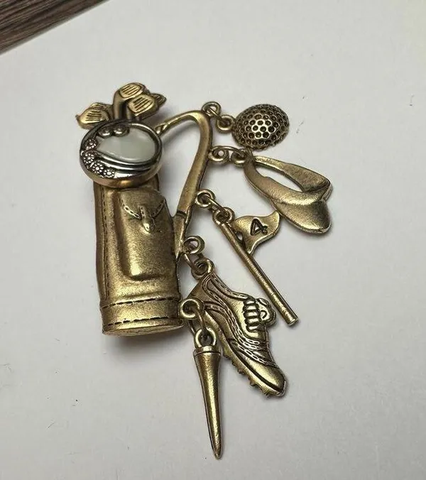 Golf Club Bag With Golfing Charms Brooch Pin Gold Tone - Image 9