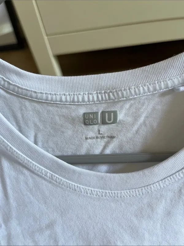Uniqlo Tee - Image 3