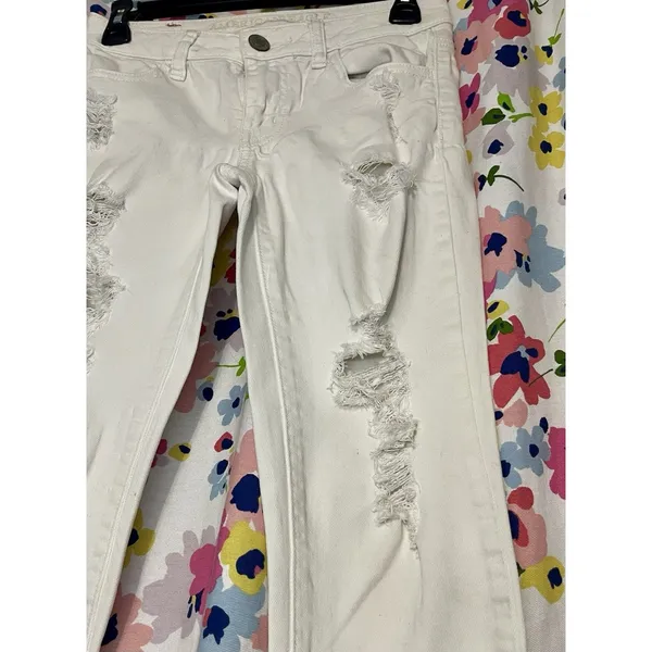 American Eagle jeans Size 00 White Stretch Denim Distressed Ripped Classic - Image 5