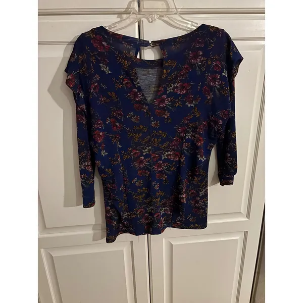 Free People Blue Floral Open‎ Back 3/4 Sleeve Knit Top Small Boho Keyhole Blouse - Image 3