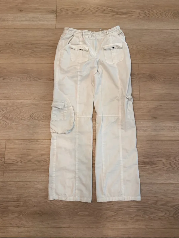 Brandy Melville John Galt Cargo Pants - Image 2