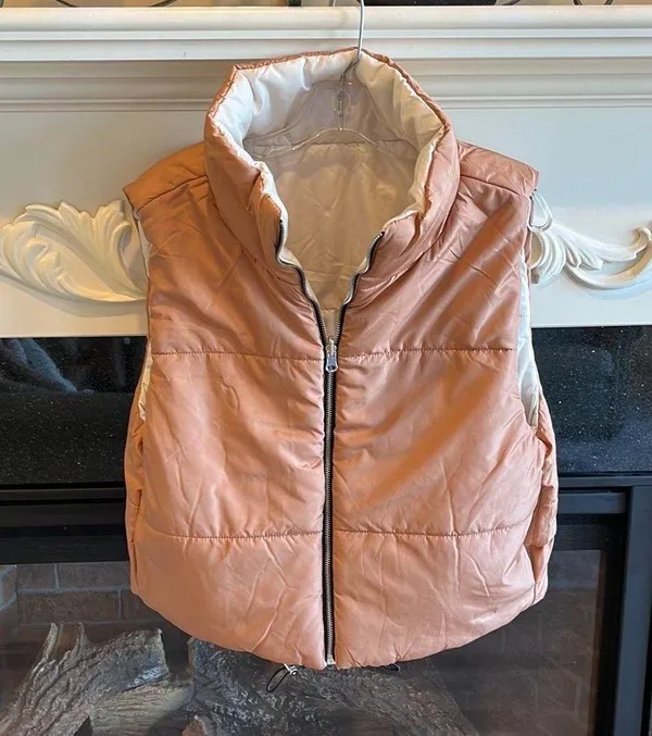 Vine and Valley Puffer Vest Reversible Cozy Zip Jacket Beige Tan Womens M New - Image 6