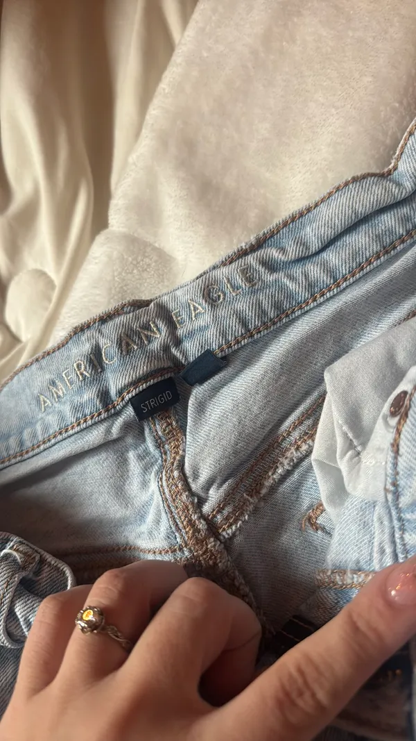 American Eagle Jeans Mom - Image 3