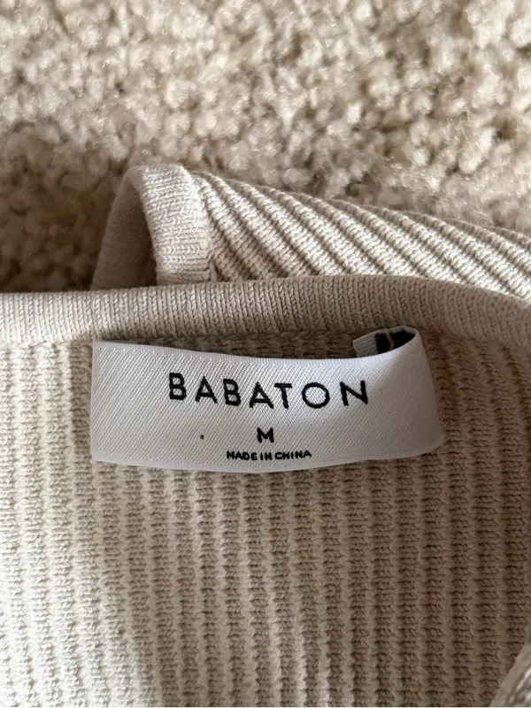 Aritzia Babaton going out summer sleeveless sculpt knit tank top size medium - Image 2