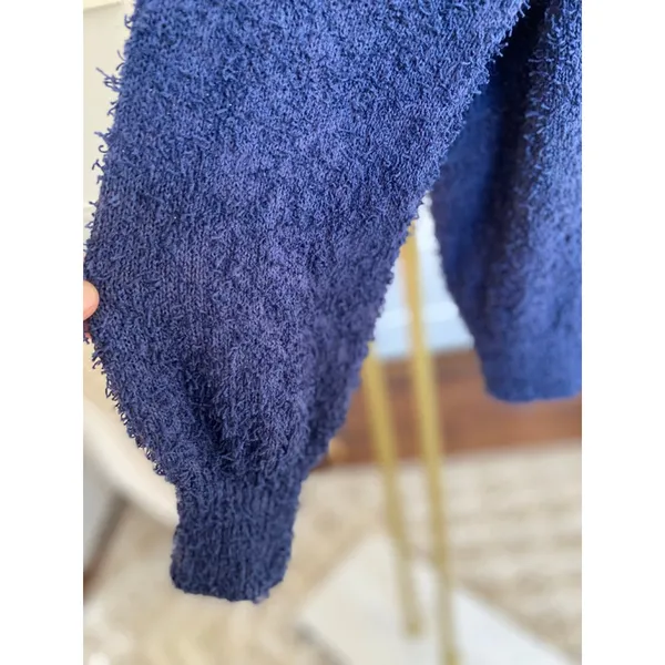 Universal Thread Bouclé V-Neck Sweater Navy Blue Buttery Soft Cozy‎ Lounge Knit - Image 5