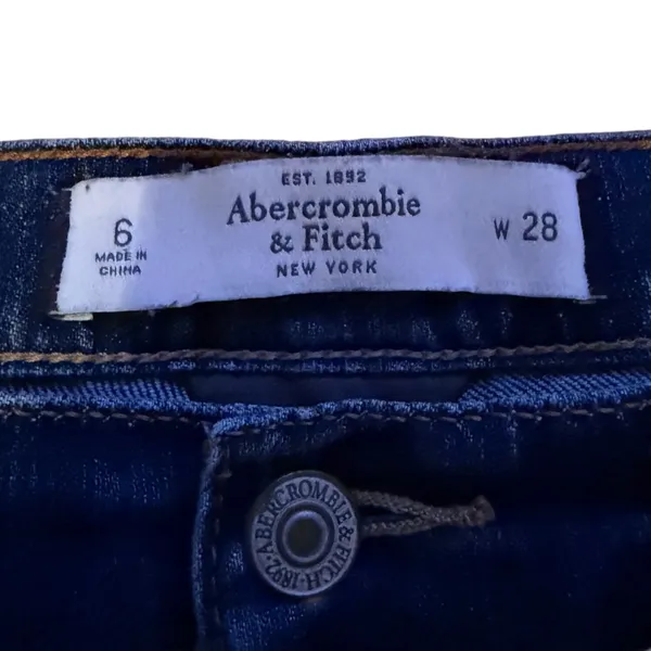 Abercrombie &‎ Fitch Denim Bermuda Shorts Womens 6 Blue Raw Hem Stretch Low Rise - Image 4