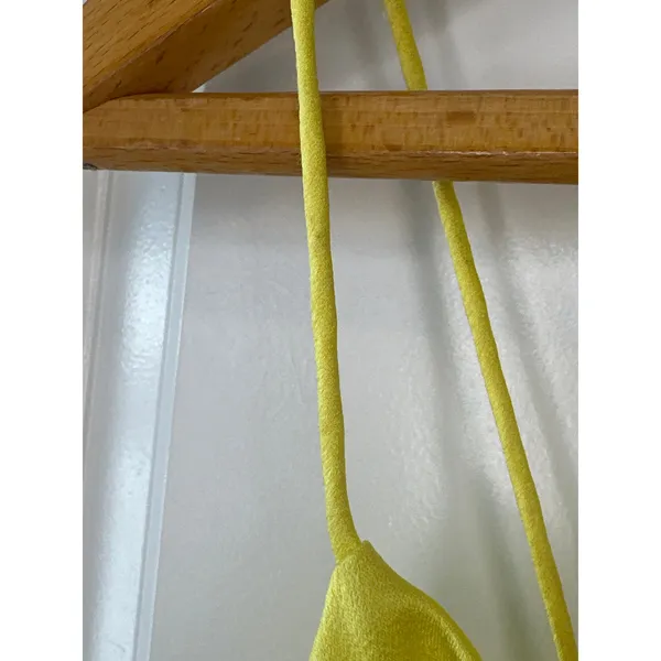 Alice + Olivia Neon Yellow Satin Cowl Neck‎ Slip Mini Dress Size 6 - Image 6