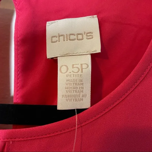 Chico's Ruffle Detail Dress Pink Passion Hi Lo Solid Keyhole NWT Size Small - Image 3