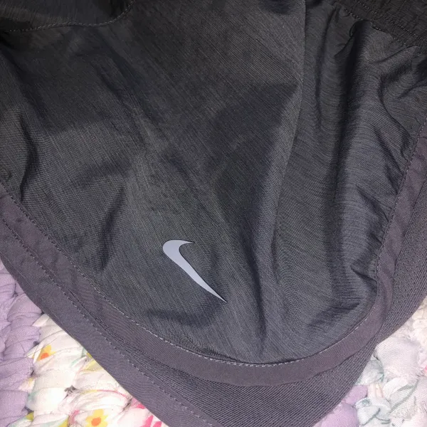 Nike Shorts do NOT request free shipping - Image 4