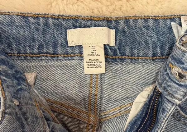 H&M Distressed Ripped Jeans - Image 4