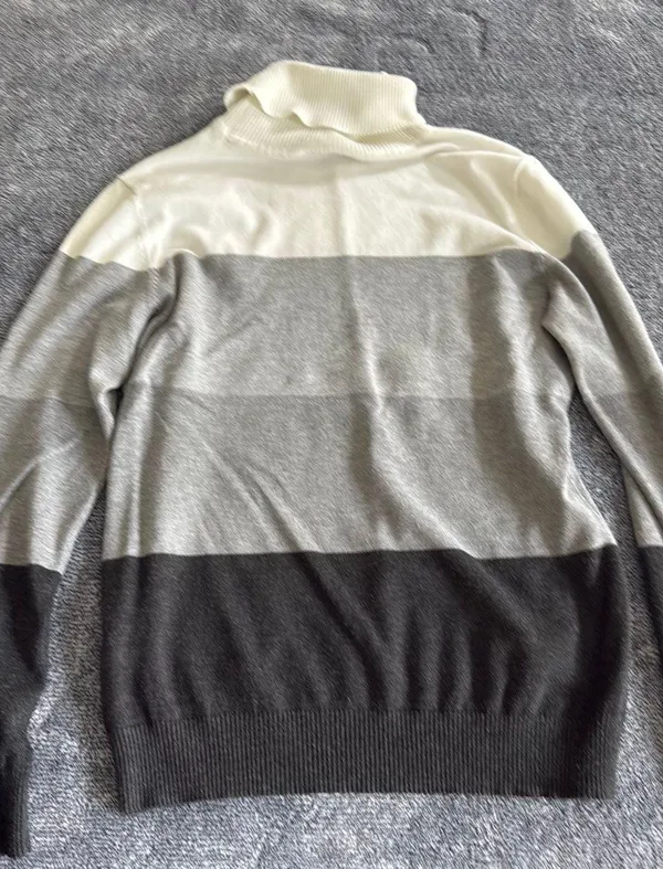 Calvin Klein Turtleneck Sweater - Image 2