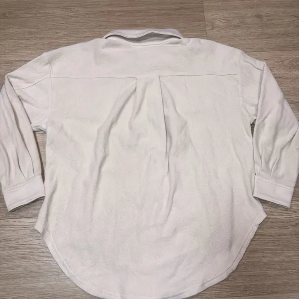 La Miel Boutique Women's Button Up Shacket Size Small, Oversized - Image 3