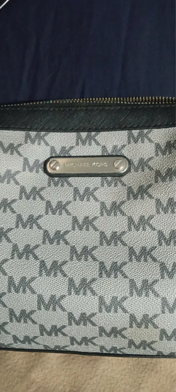 Michael Kors Purse Crossbody - Image 2
