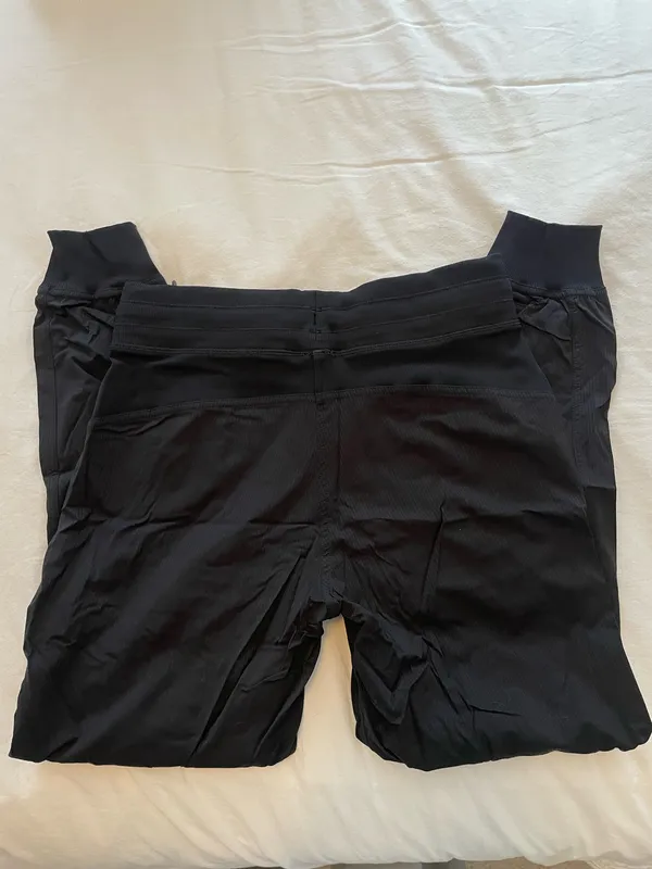 Lululemon Dance Studio Joggers Black - Image 4