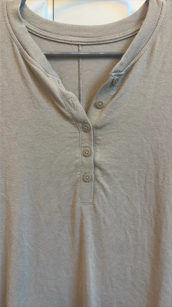 Lululemon Long Sleeve - Image 4