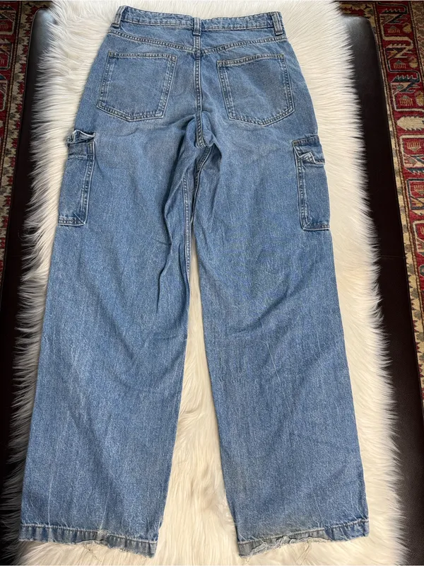 H&M Divided Blue Denim Baggy Fit Cargo Jeans - Image 5