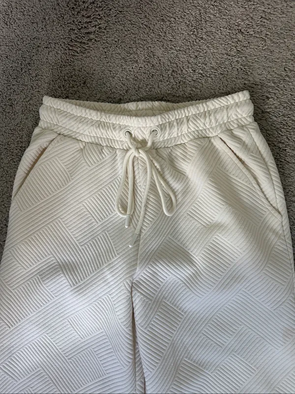 See and Be Seen Cream Wide-Leg Quilted Knit Pants - Image 3