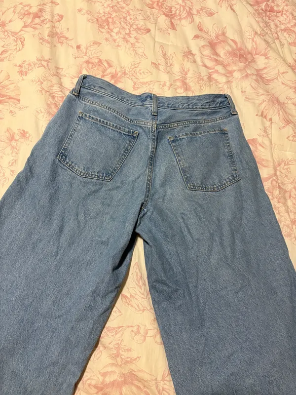 Old navy mid rise WOW baggy wide leg blue jeans - Image 3