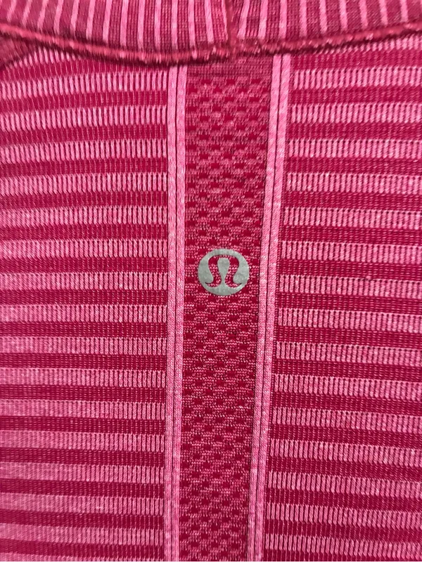 Lululemon Swiftly Tech Top women’s 4 pink berry Rumble Thumb holes Crew - Image 5