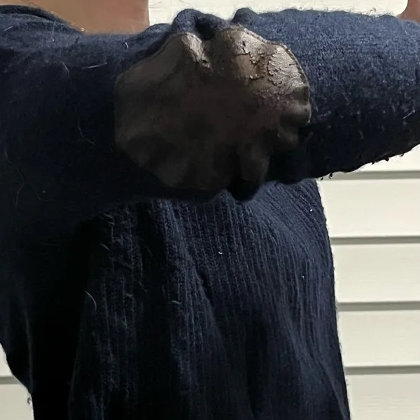 Navy sweater with brown leather elbow pads - Image 4