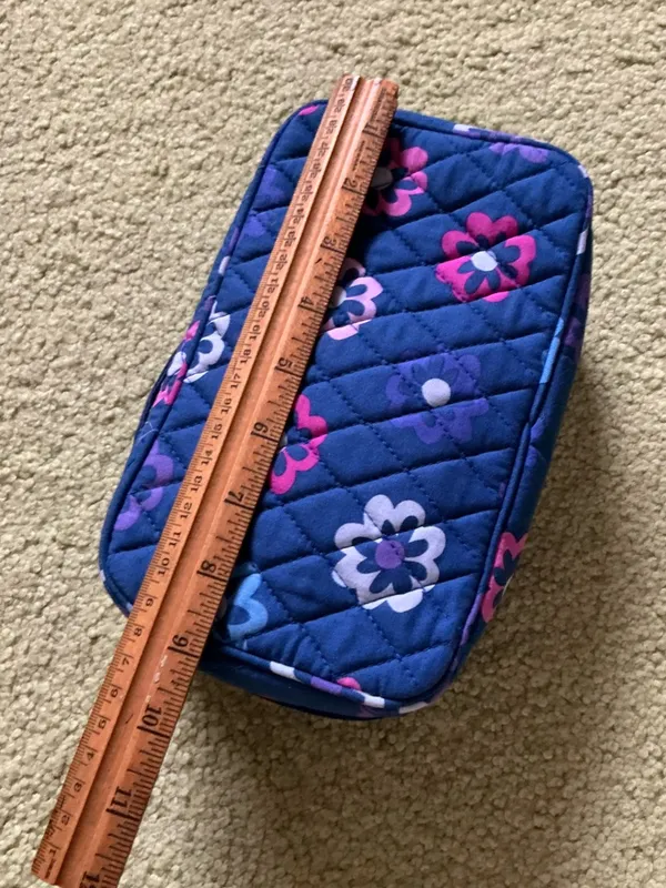 VERA BRADLEY Quilted Floral Double-Zip Cosmetic Case 💄🪮 - Image 9