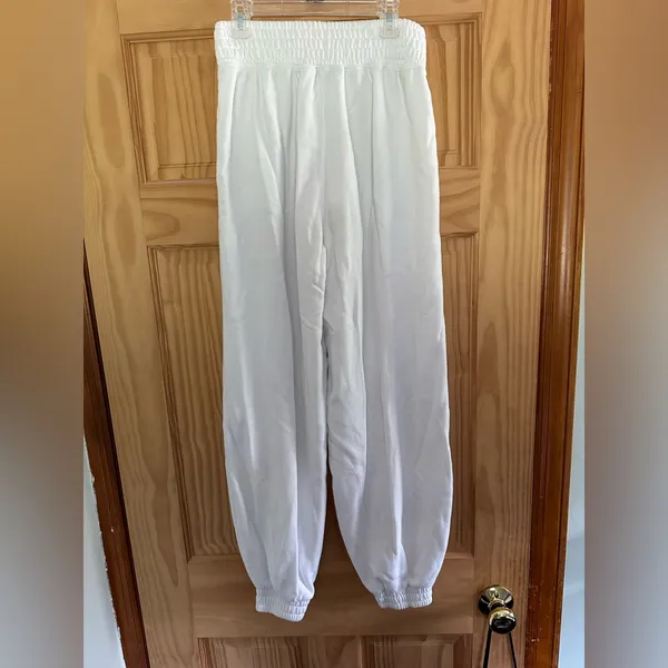 Abercrombie & Fitch drawstring high rise sweatpants white size Small - Image 3