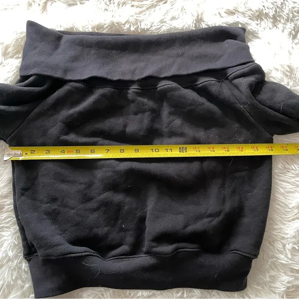 Good American black off the shoulder sweatshirt - Image 8