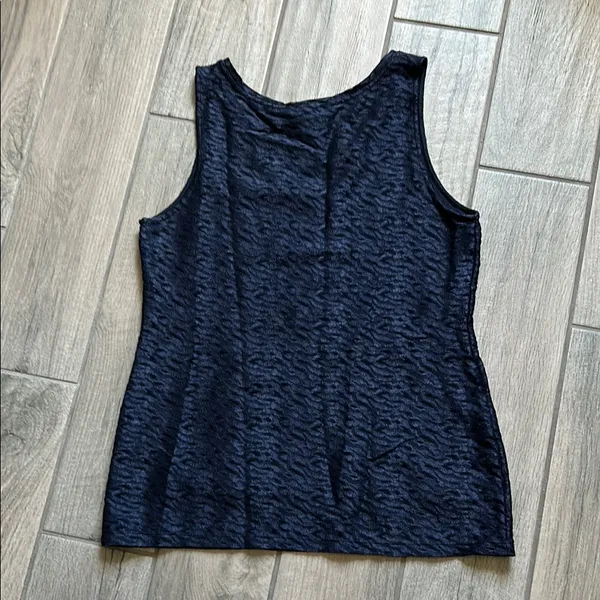 Banana Republic Blue Fitted Tank Top - Image 4
