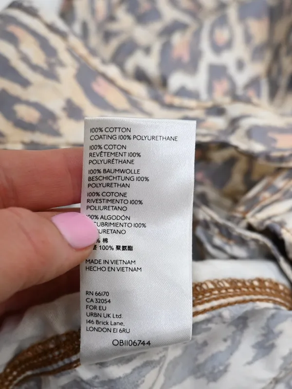 Urban Outfitters Women's M Leopard Print Camille Overall - Image 12