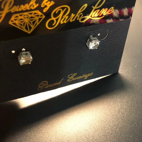 Park lane studs - Image 3