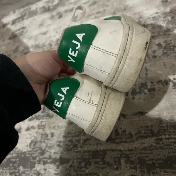VEJA White & Green Lace Up Sneakers Size 6 US - Image 4