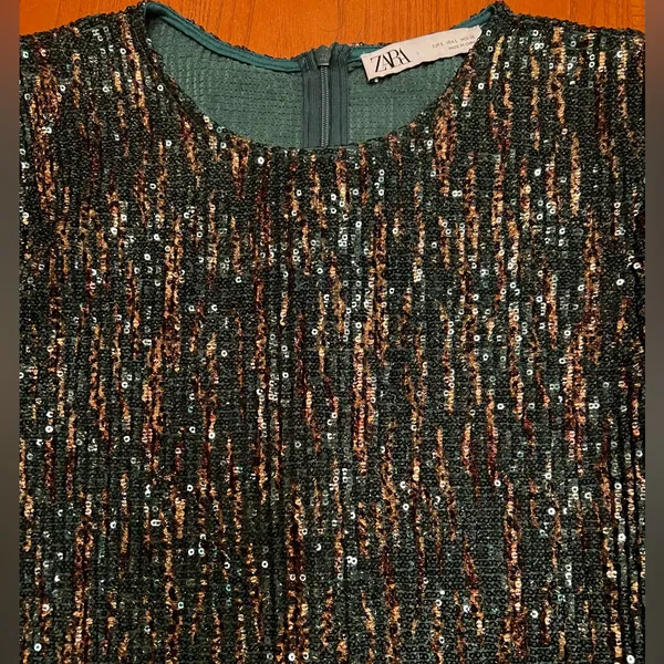 ZARA Sequin Puff Long Sleeve Special Limited Edition Emerald Green &‎ Gold Dress - Image 14