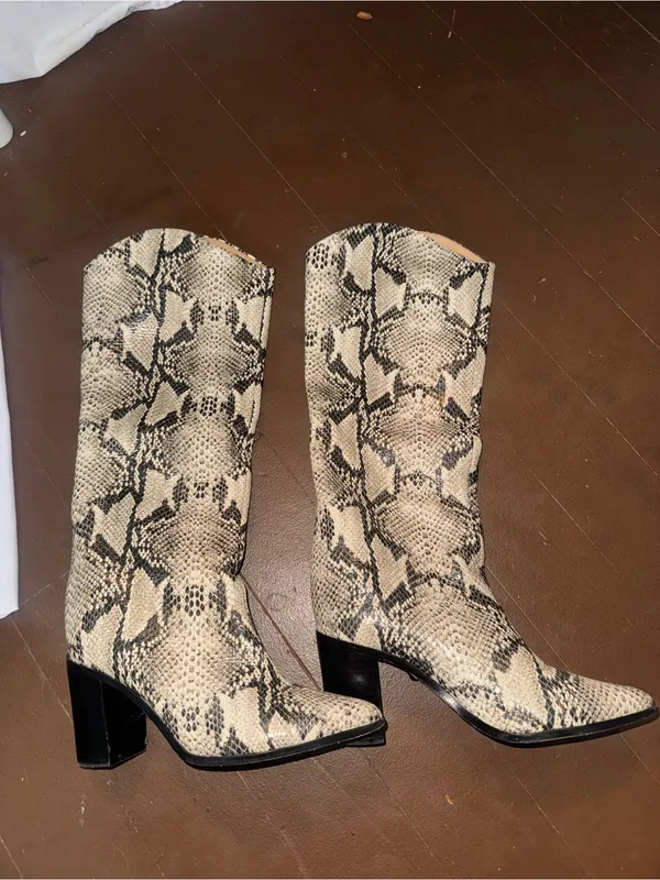 Schutz Maryana Block Heel - Image 3