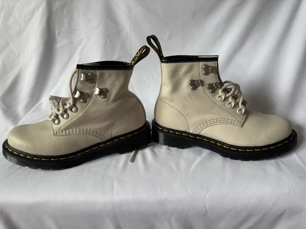 Dr. Martens Boots Leather Women’s - Image 7