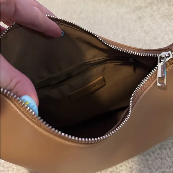 Elegant Brown Shoulder Bag - Image 3