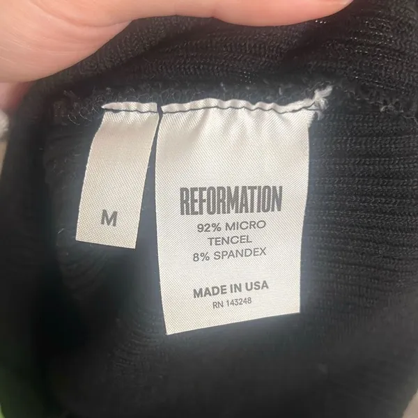 ✨Reformation Lyra Black Ribbed Cropped Sz Medium Top✨ - Image 7