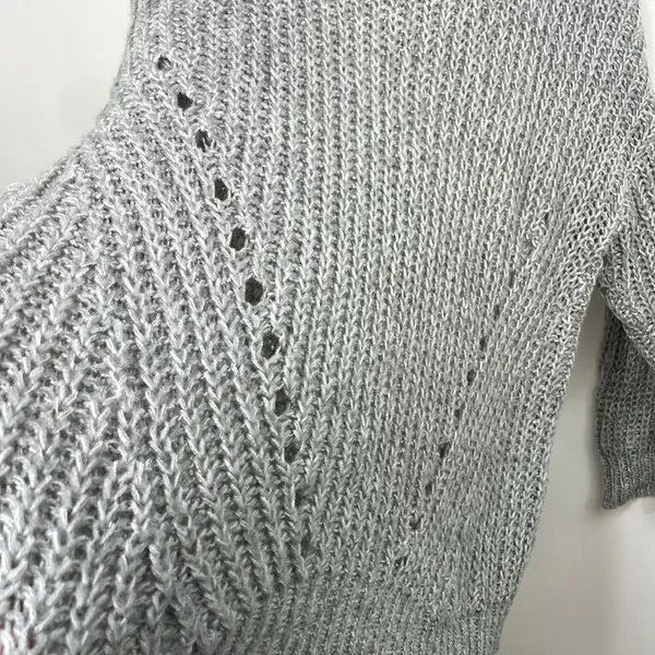 American Eagle Open knit crew neck pulloverer sweaterter gray Medium oversized - Image 12