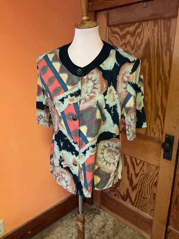 Vintage 90s IN GROUP LTD Large Abstract Print Rayon Top Button Front Retro - Image 4