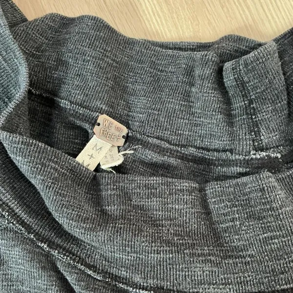 We The Free Gray Long Sleeve Pullover Sweatshirt Cozy Oversized Lounge Top‎ M - Image 4