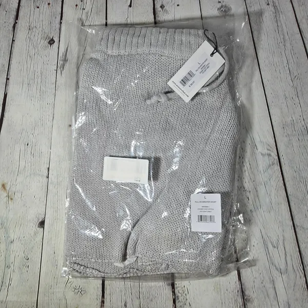 WeWoreWhat‎ Pull On Sweater Shorts L Gray Chunky Knit Drawstring Loungewear - Image 7